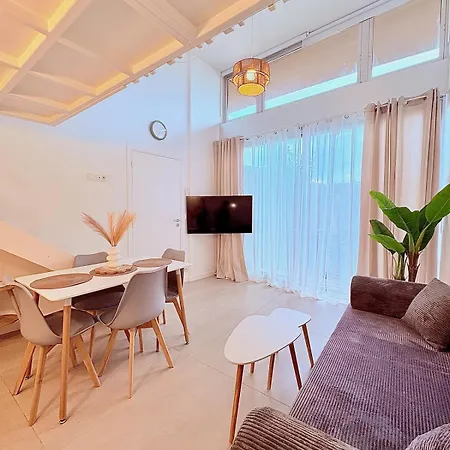 Duplex Terrace Pool & Tennis Apartment